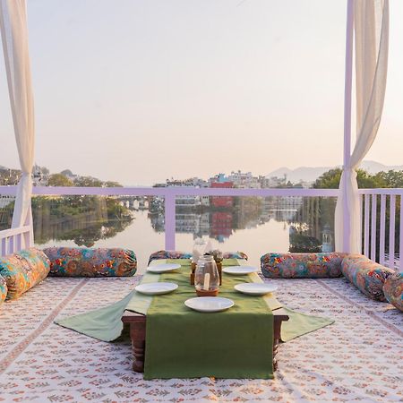 Natural Lake View Hotel Udaipur Exterior photo