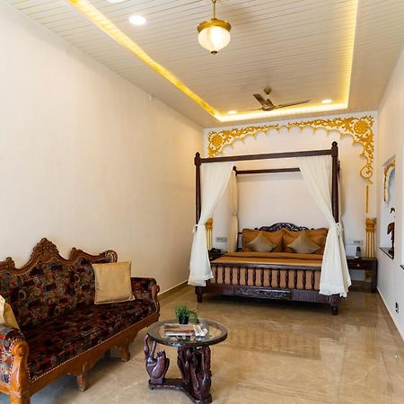 Natural Lake View Hotel Udaipur Exterior photo