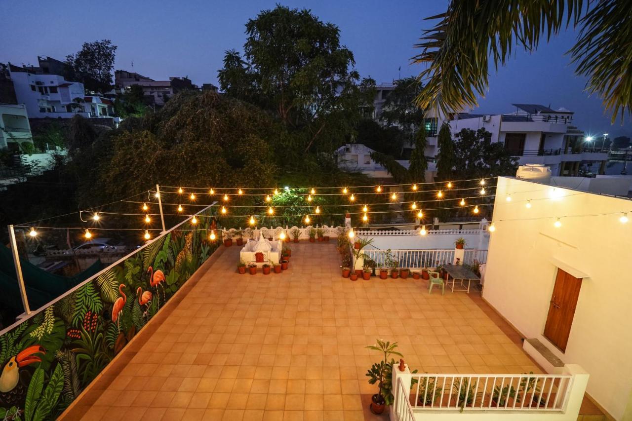 Natural Lake View Hotel Udaipur Exterior photo